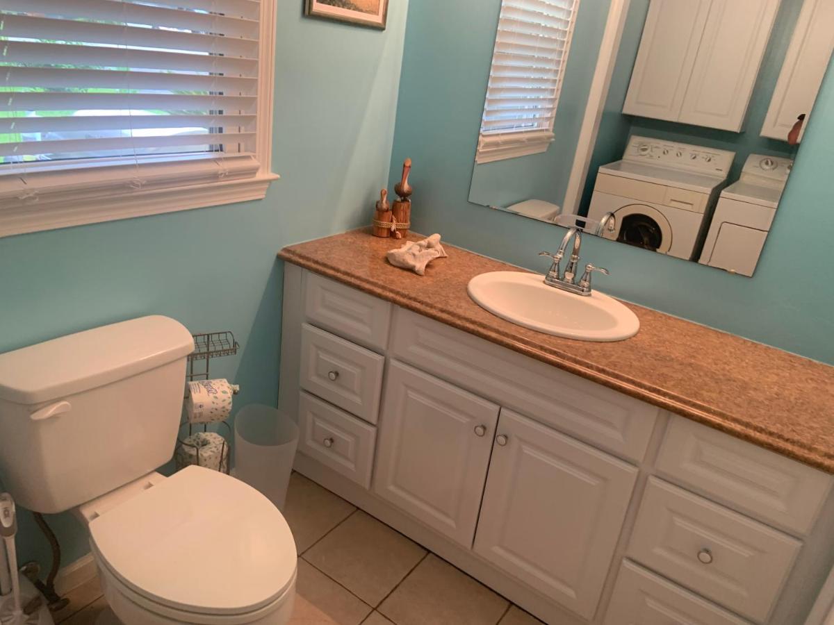 Cheerful Two Bedroom House 1.5 Miles From Beach. Myrtle Beach Eksteriør bilde